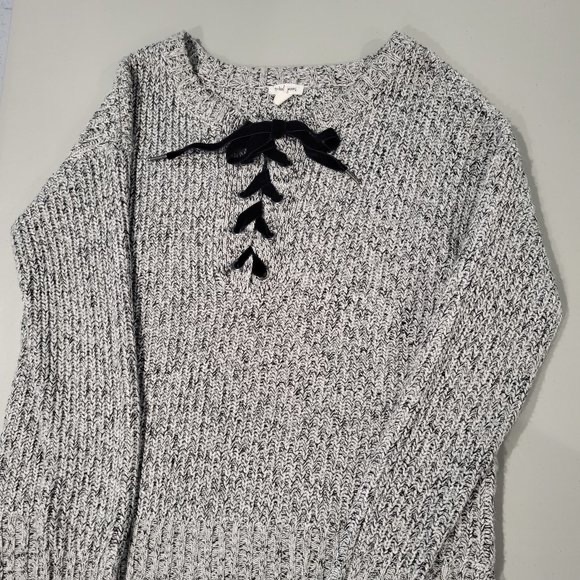 Tribal Sweater - Picture 3 of 8